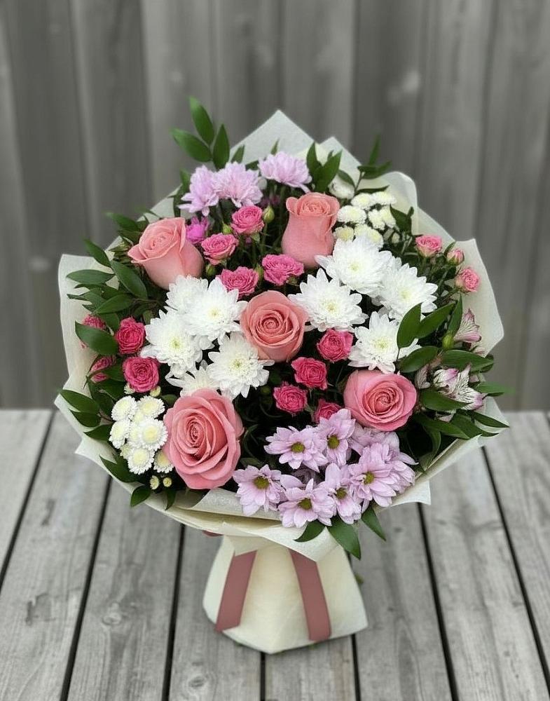 Букет цветов из: Альстромерии, Гвоздики, Розы и Хризантемы в Октябрьском Архангельской области
