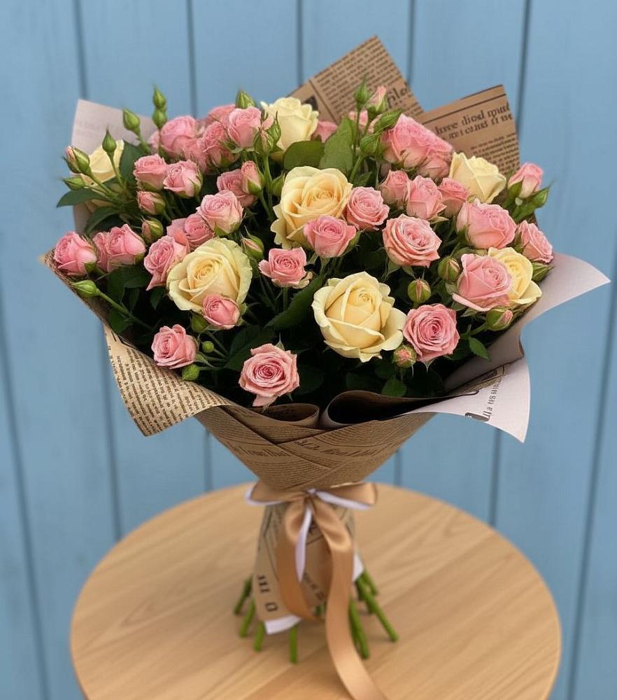 Букет цветов из: Розы в Октябрьском Архангельской области