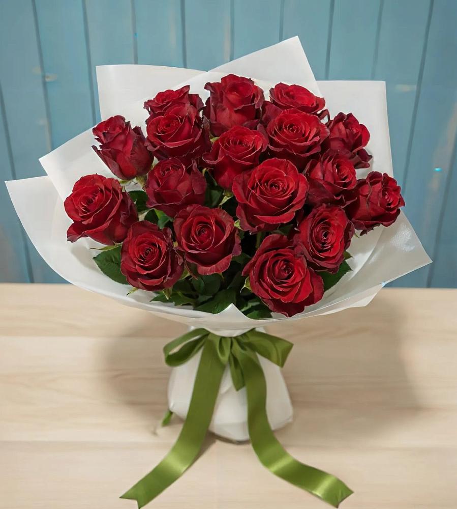 Букет Красные розы в Октябрьском Архангельской области