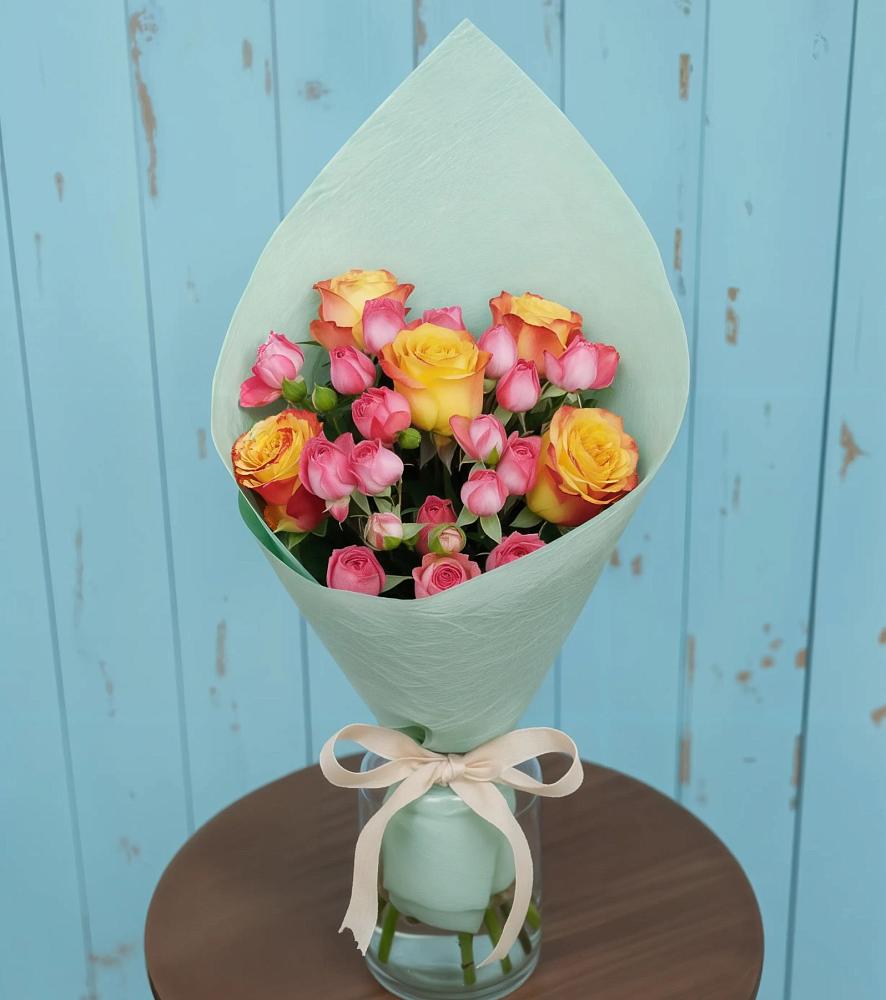 Букет цветов из: Розы в Октябрьском Архангельской области