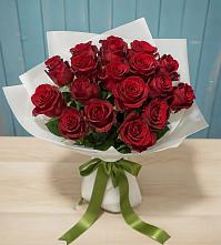 Букет Красные розы в Октябрьском Архангельской области