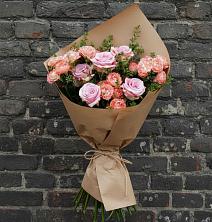 Букет цветов из:  Розы в Октябрьском Архангельской области
