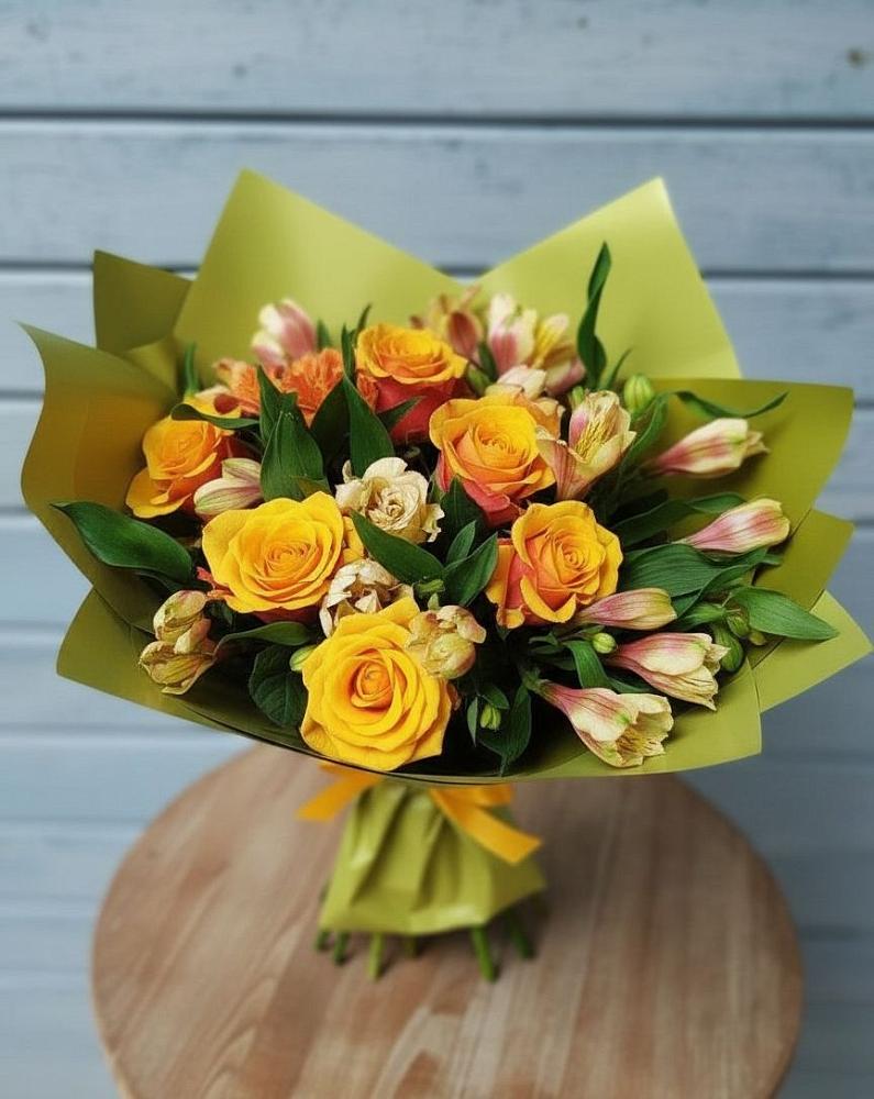 Букет цветов из: Альстромерии и Розы в Октябрьском Архангельской области