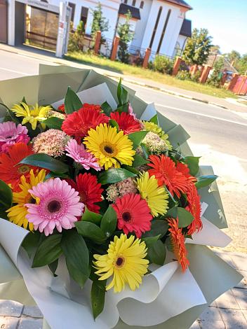 Букет цветов из: Герберы в Октябрьском Архангельской области
