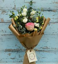 Букет цветов из:  Розы и Лизиантусы #REPLACE_PRED# Октябрьском Архангельской области